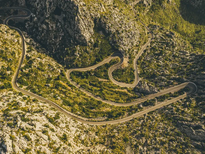 As I am exploring Mallorca with 2 of my friends after graduating from german high school, I decided to focus on aerial photos and videos. These serpentines amazed me. It was fun to drive down this road and even more fun to explore it with my drone from above.